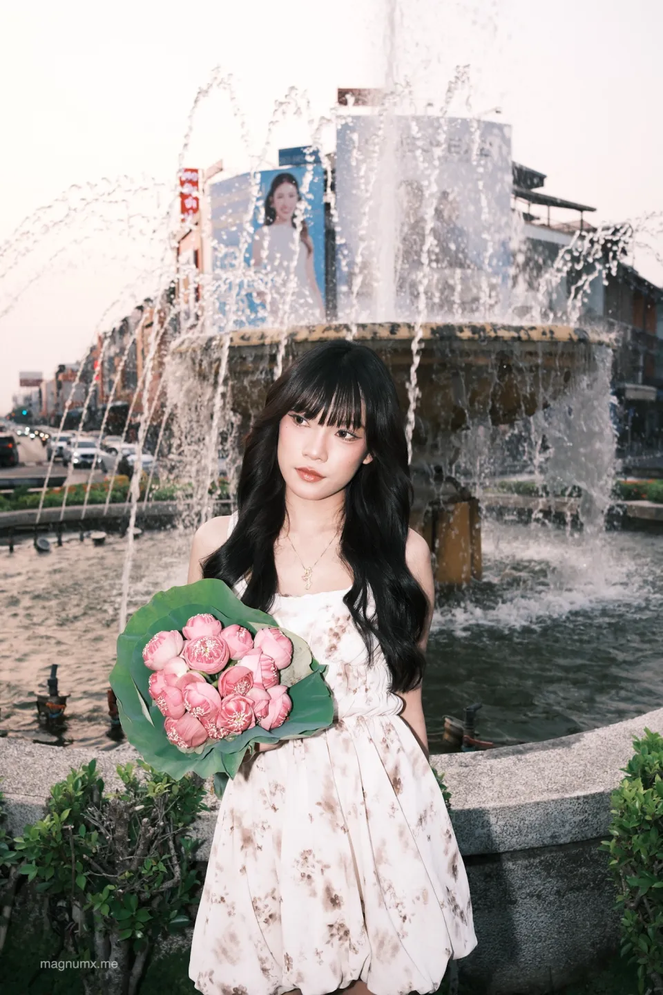 ถ่ายรูปดอกบัวที่ห้าแยกน้ำพุ ภาพที่ 4