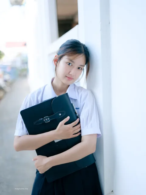 ถ่ายรูปมู้ดกล้องฟูจิสวย ที่โรงเรียนสตรีราชินูทิศ