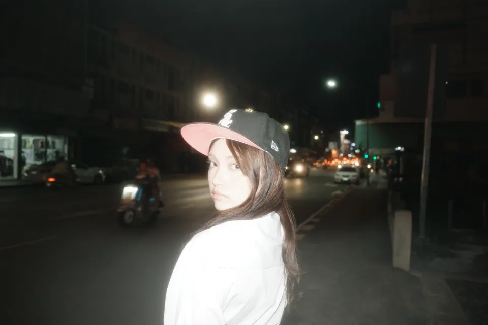 ถ่ายรูปชุดนักเรียนแนวสตรีท ที่ห้าแยกน้ำพุ อุดรธานี