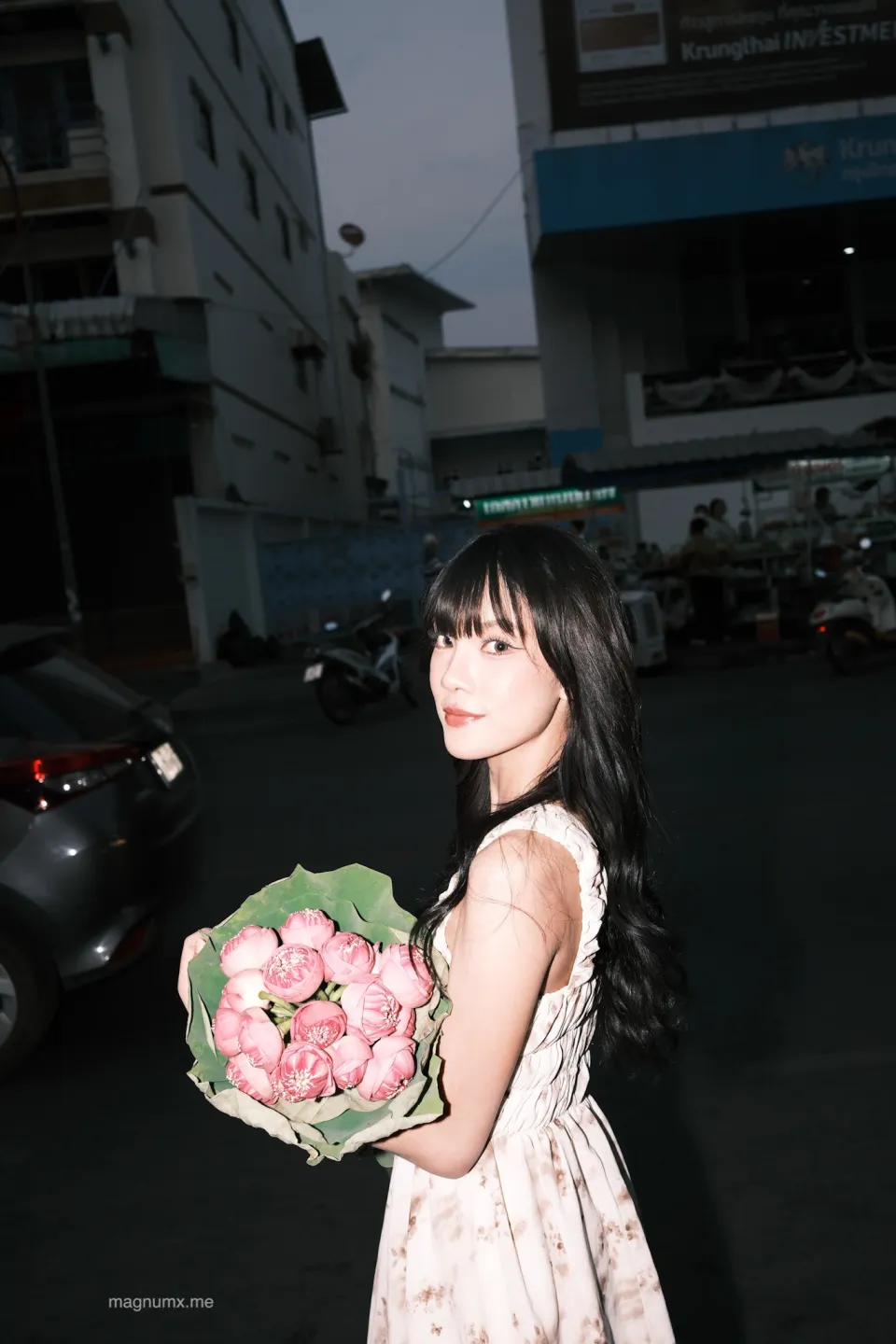 ถ่ายรูปดอกบัวที่ห้าแยกน้ำพุ ภาพที่ 6