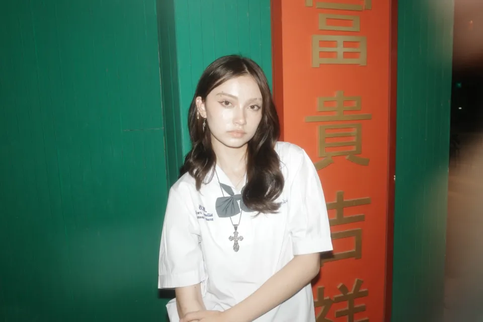 ถ่ายรูปชุดนักเรียนแนวสตรีท ที่ห้าแยกน้ำพุ อุดรธานี
